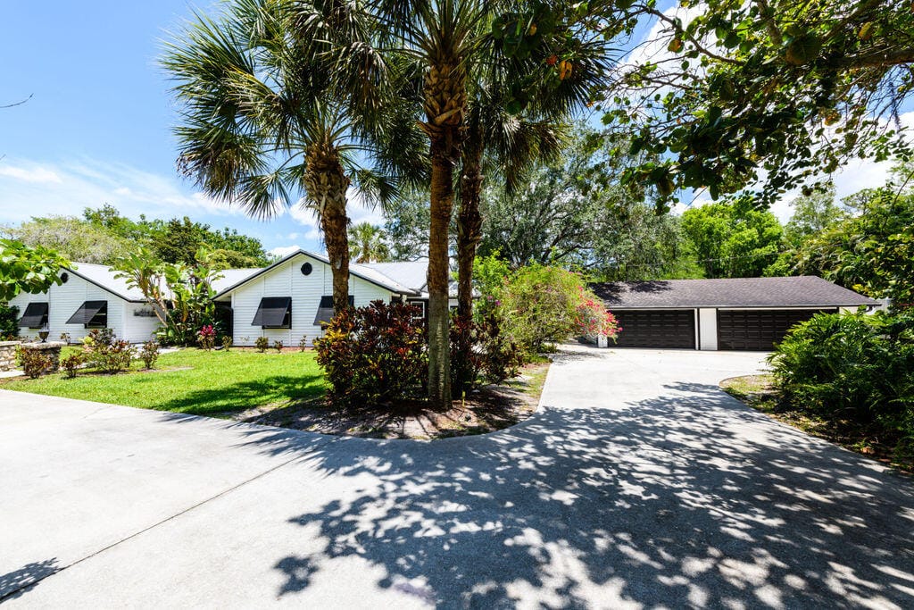 12856 Arrowwood Drive, Palm Beach Gardens, FL 33418
