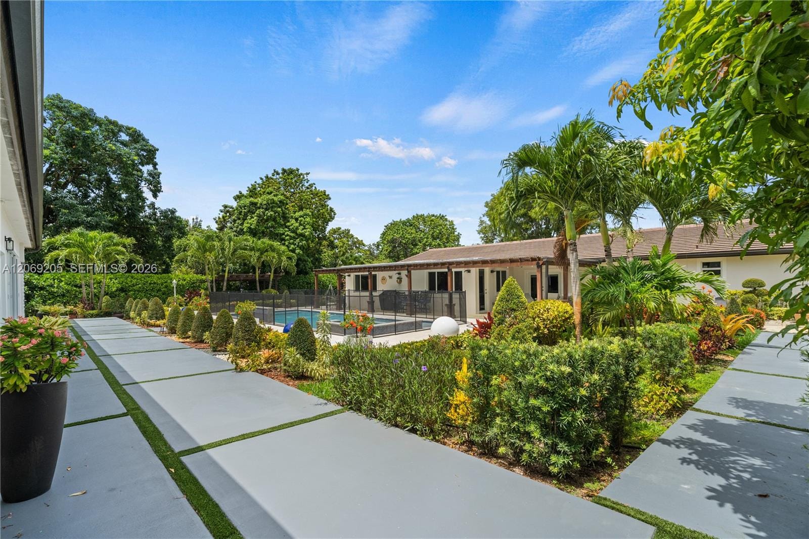 5030 SW 170th Avenue — photo 3