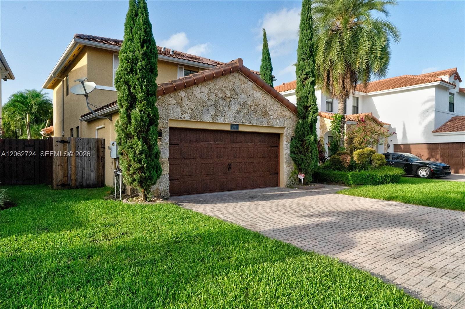 9721 NW 8th Terrace, Miami, FL 33172 photo 2