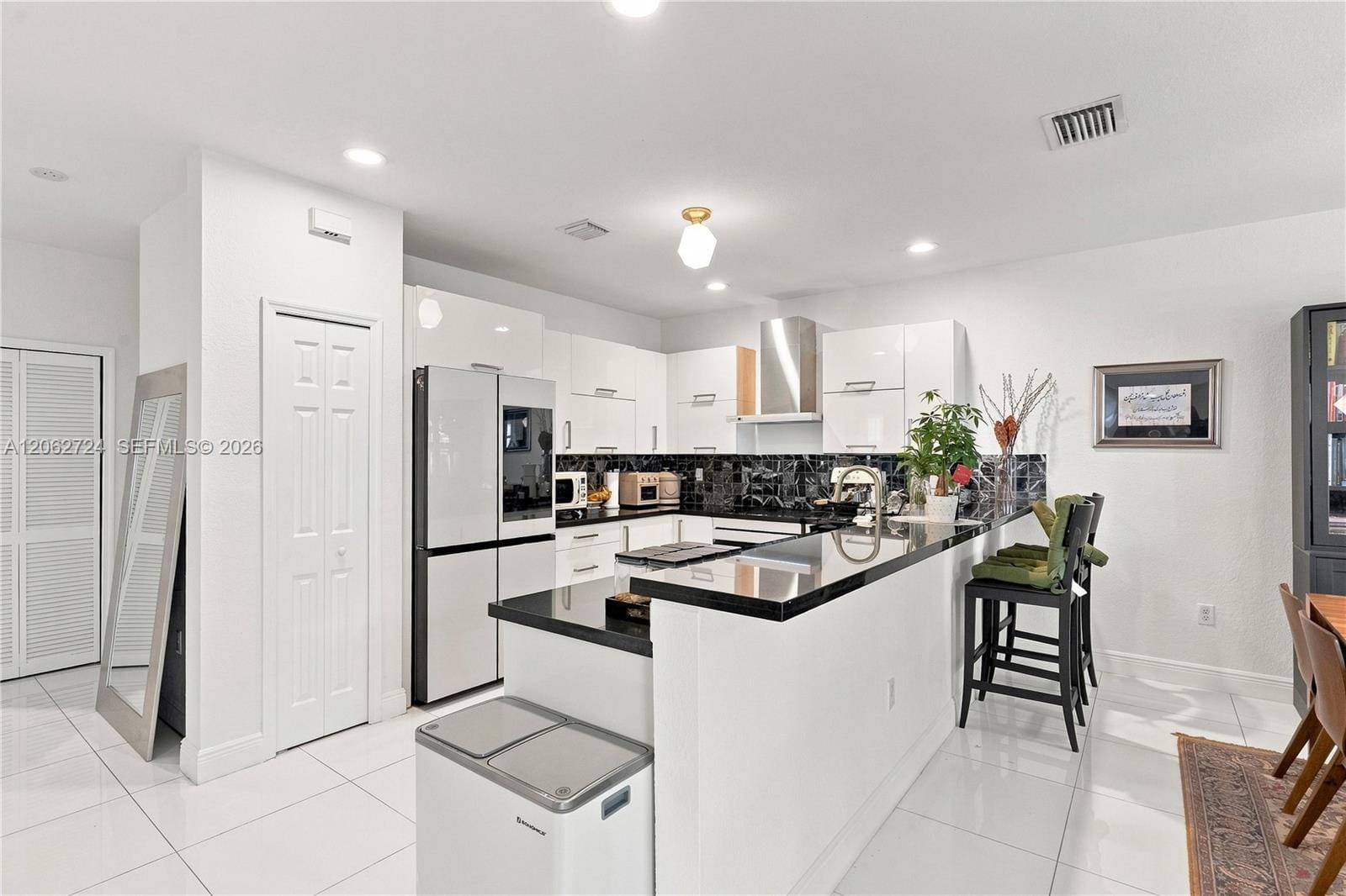 9721 NW 8th Terrace, Miami, FL 33172 photo 12