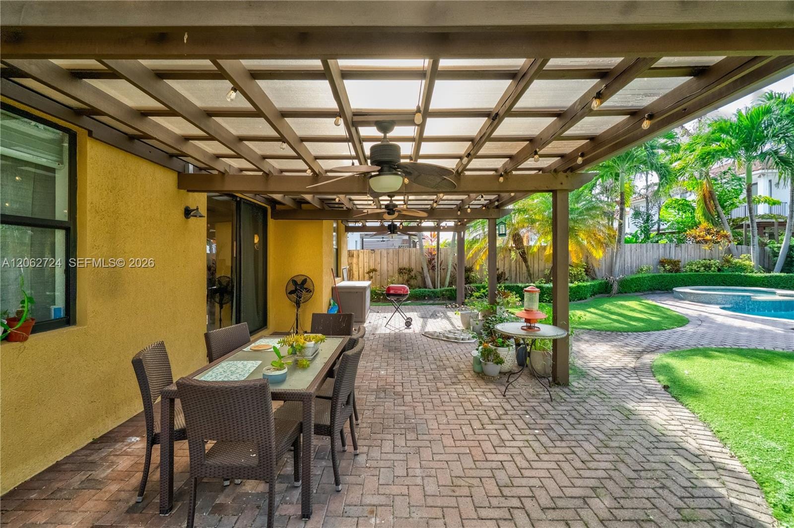 9721 NW 8th Terrace, Miami, FL 33172 photo 23