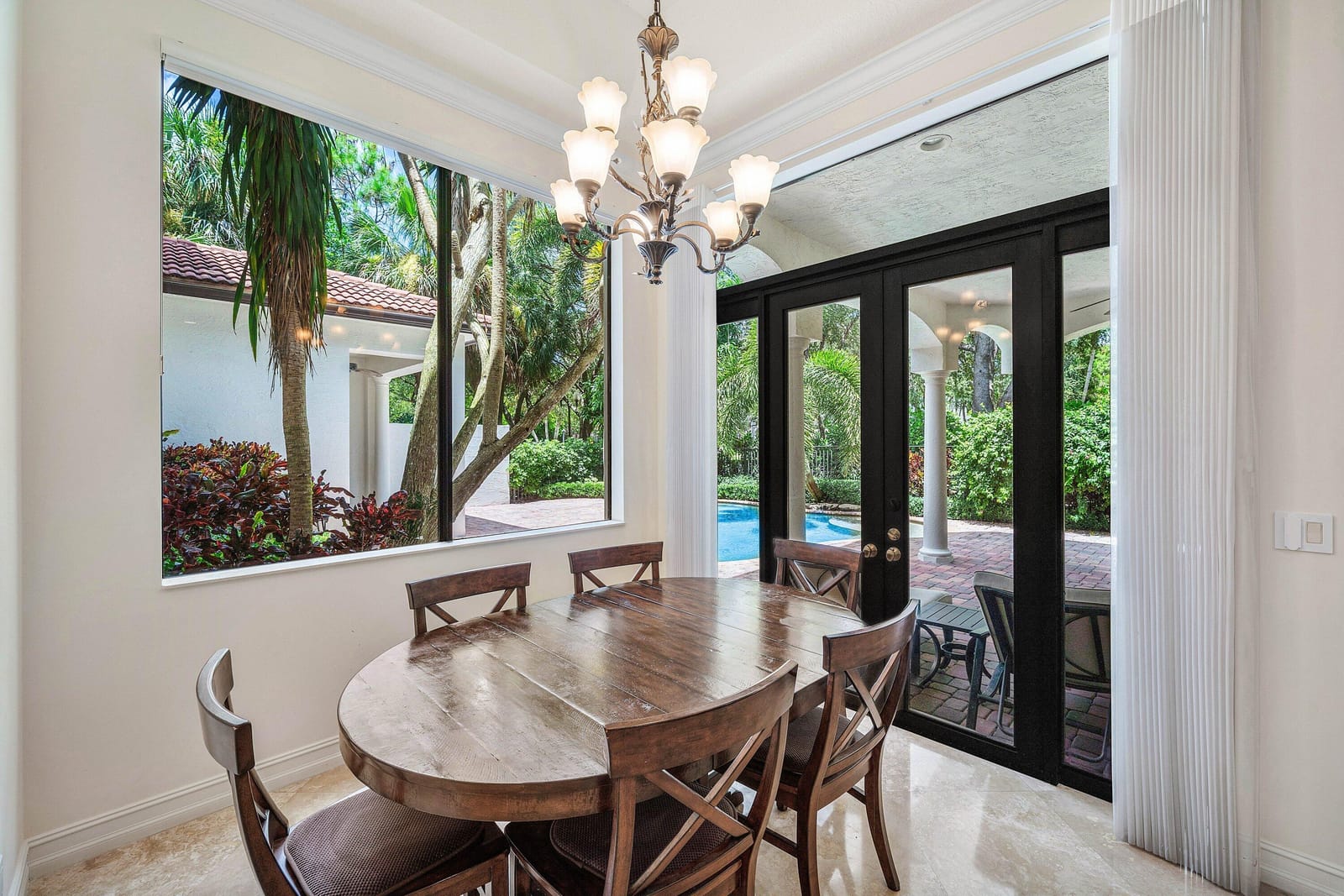 17738 Lake Azure Way — photo 3