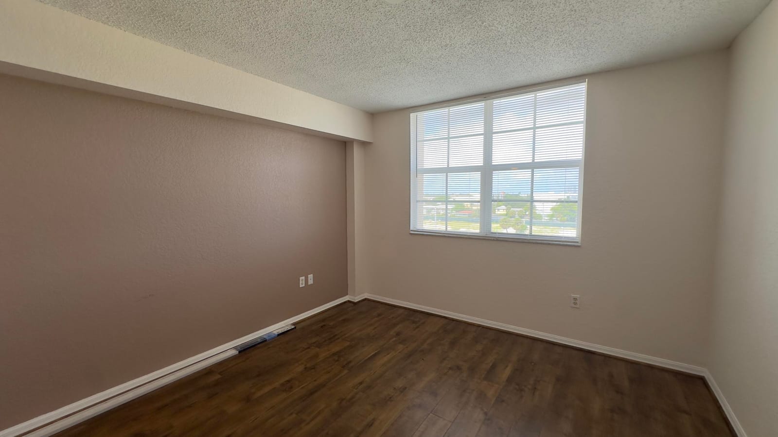 1801 N FLAGLER Drive 630 — photo 11