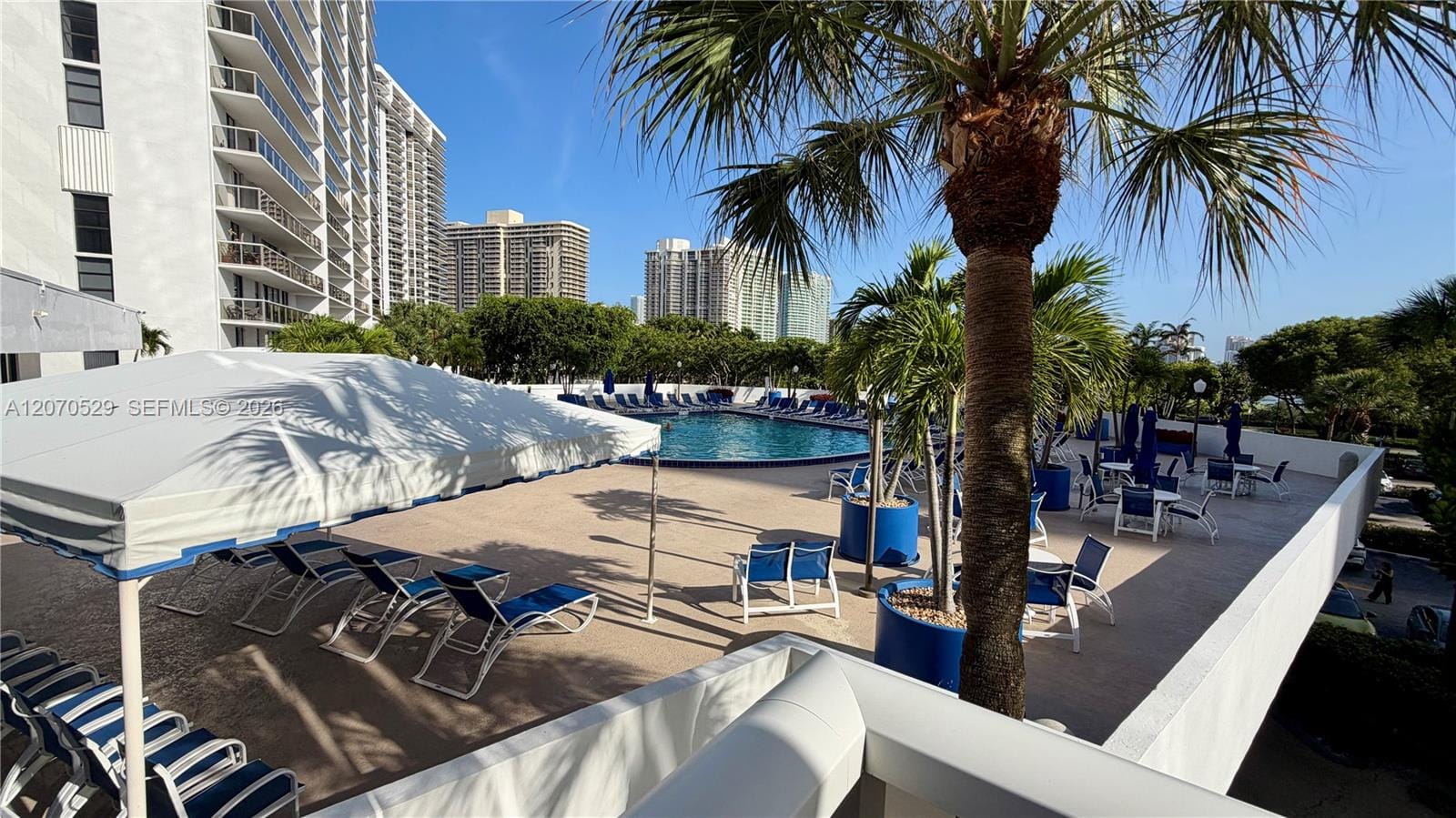 3701 N Country Club Drive 304, Aventura, FL 33180 photo 26