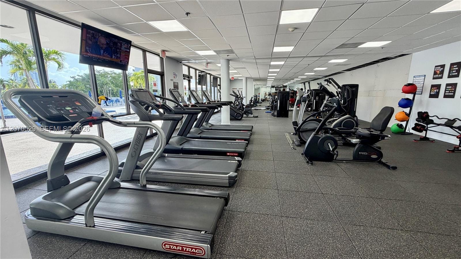 3701 N Country Club Drive 304, Aventura, FL 33180 photo 29