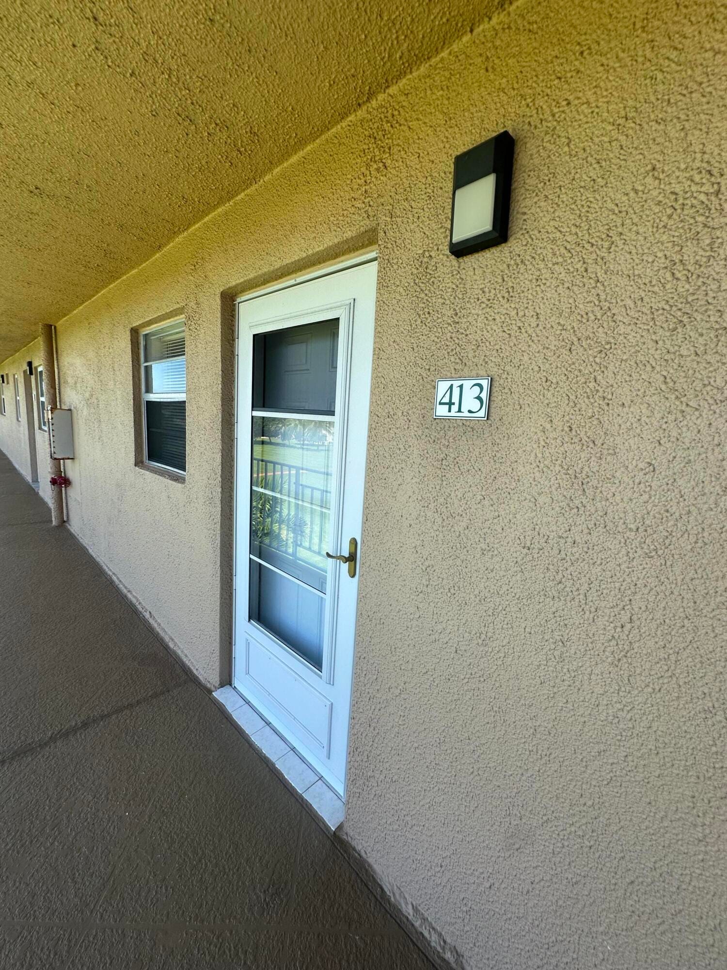 2600 NE 1st Lane 413 — photo 3