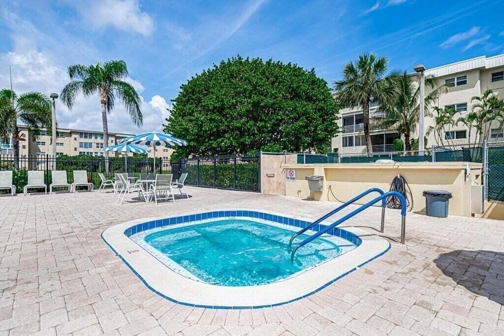 2600 NE 1st Lane 413, Boynton Beach, FL 33435 photo 22