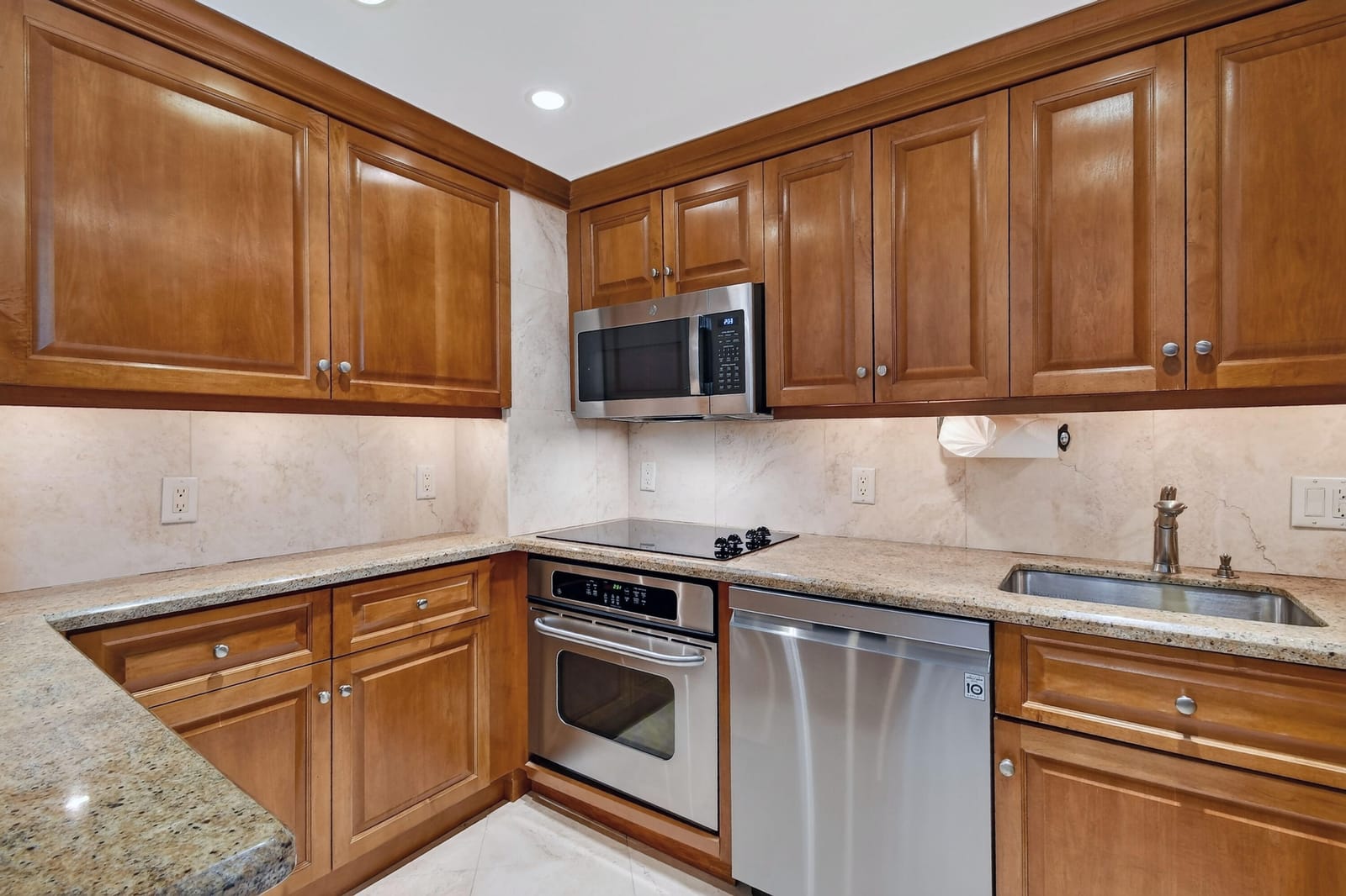 2774 S Ocean Boulevard 506, Palm Beach, FL 33480 photo 17