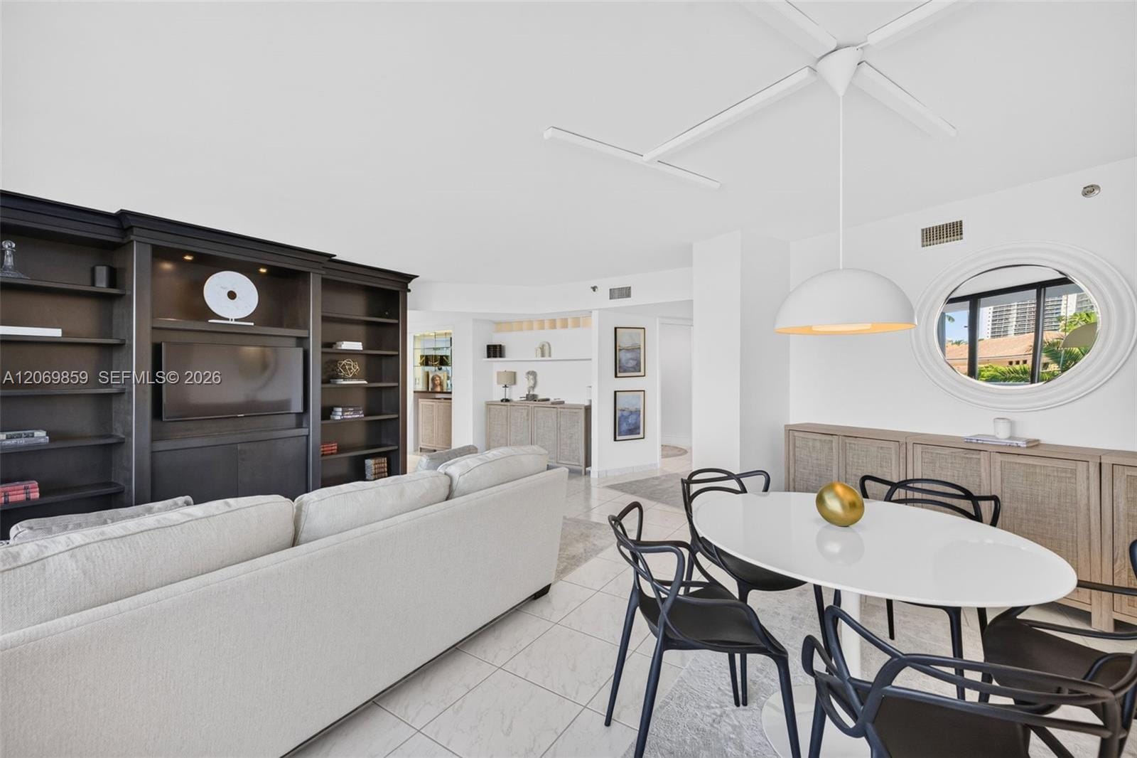 1000 Island Boulevard 405, Aventura, FL 33160 photo 11