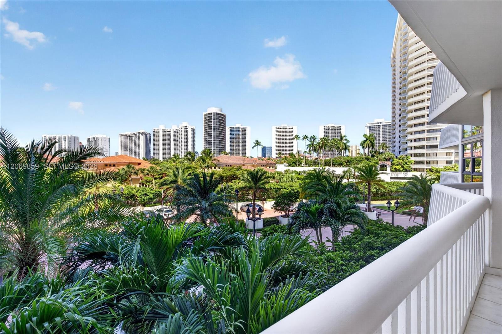 1000 Island Boulevard 405, Aventura, FL 33160 photo 29
