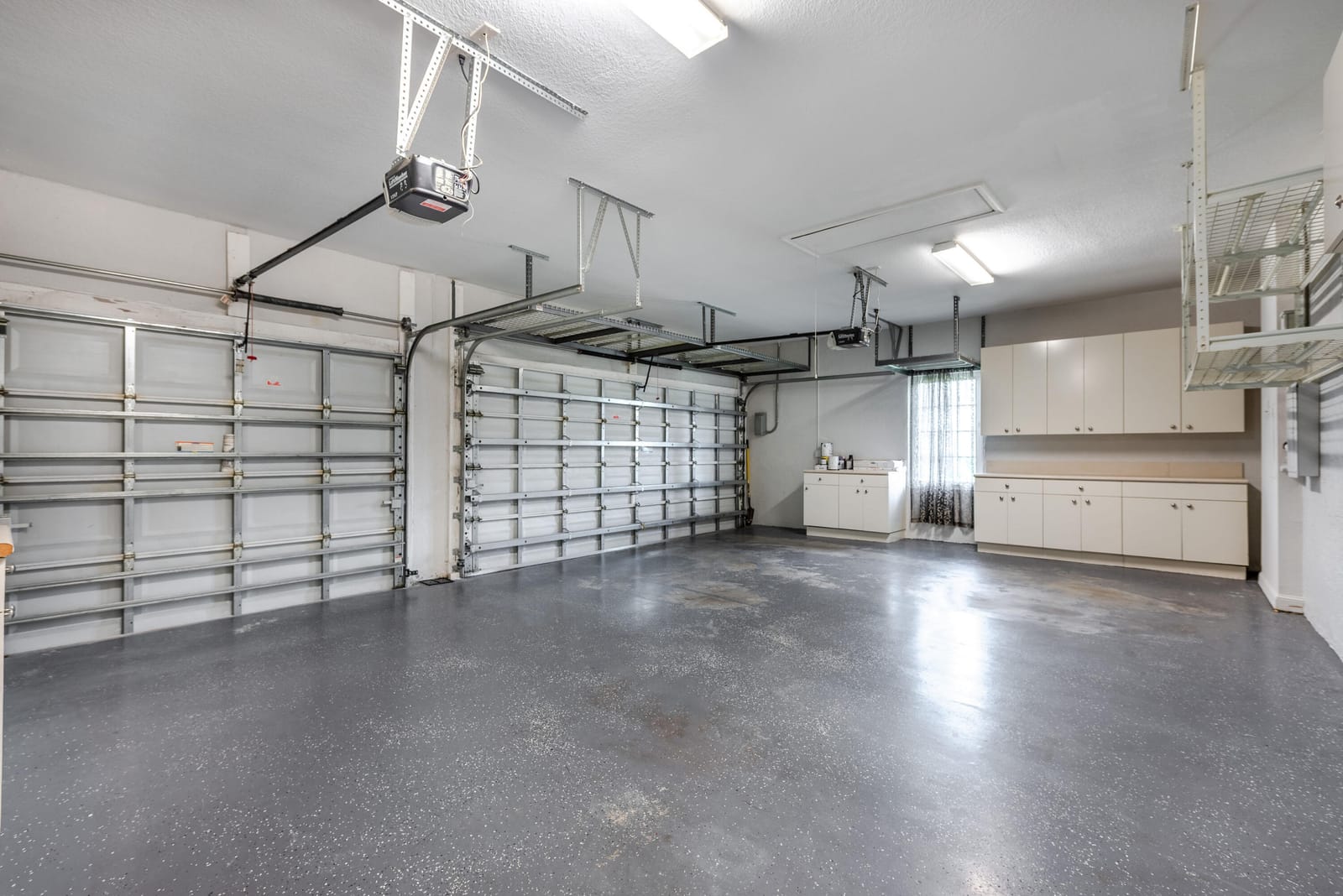 112 ISOLA Circle — photo 11