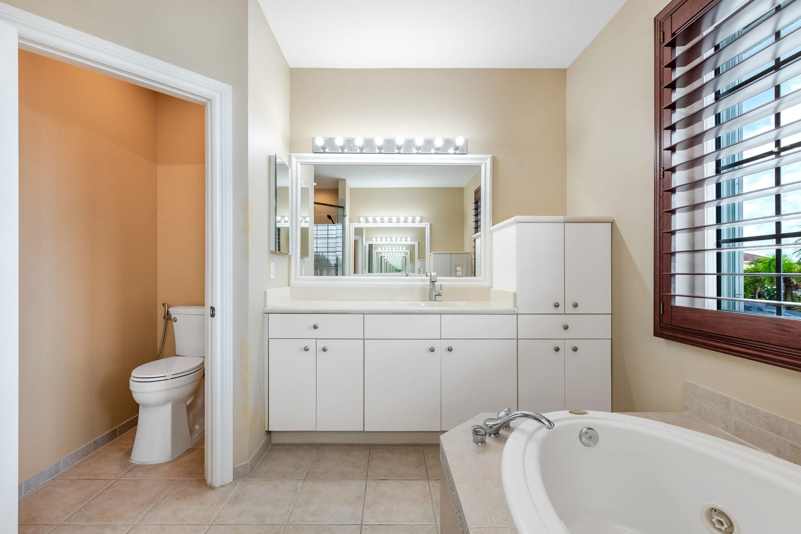 112 ISOLA Circle, Royal Palm Beach, FL 33411 photo 21