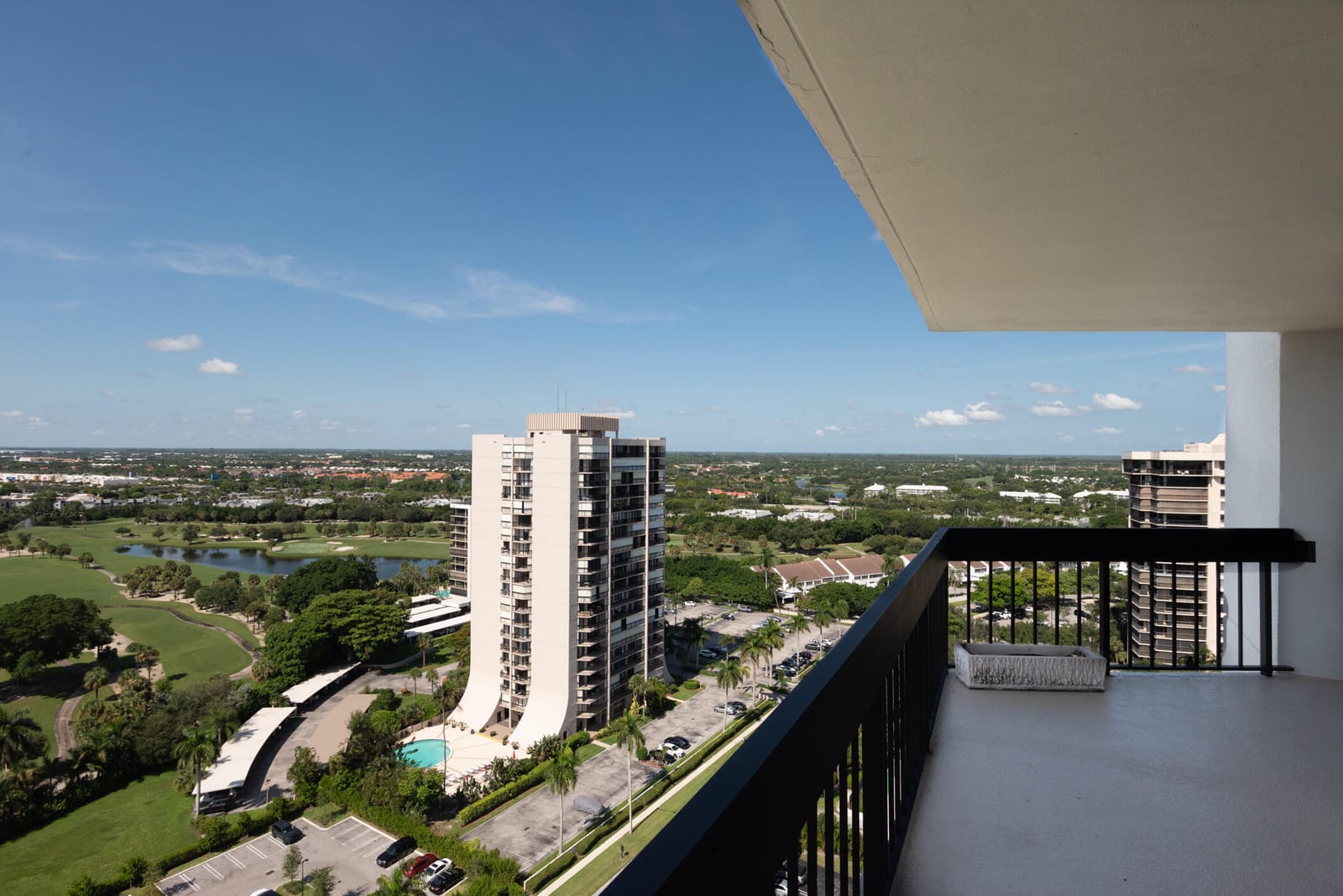2400 PRESIDENTIAL Way PH6 — photo 12