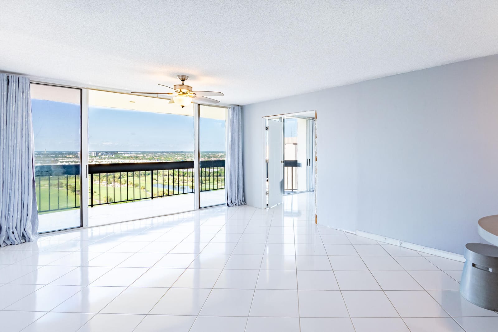 2400 PRESIDENTIAL Way PH6 — photo 4