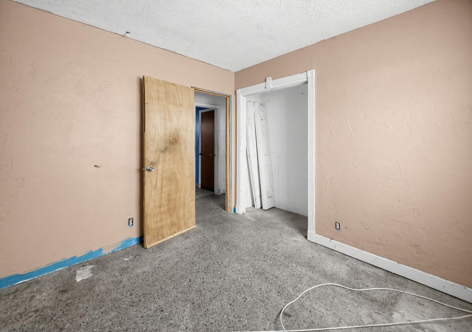 5450 FLETCHER Street — photo 6