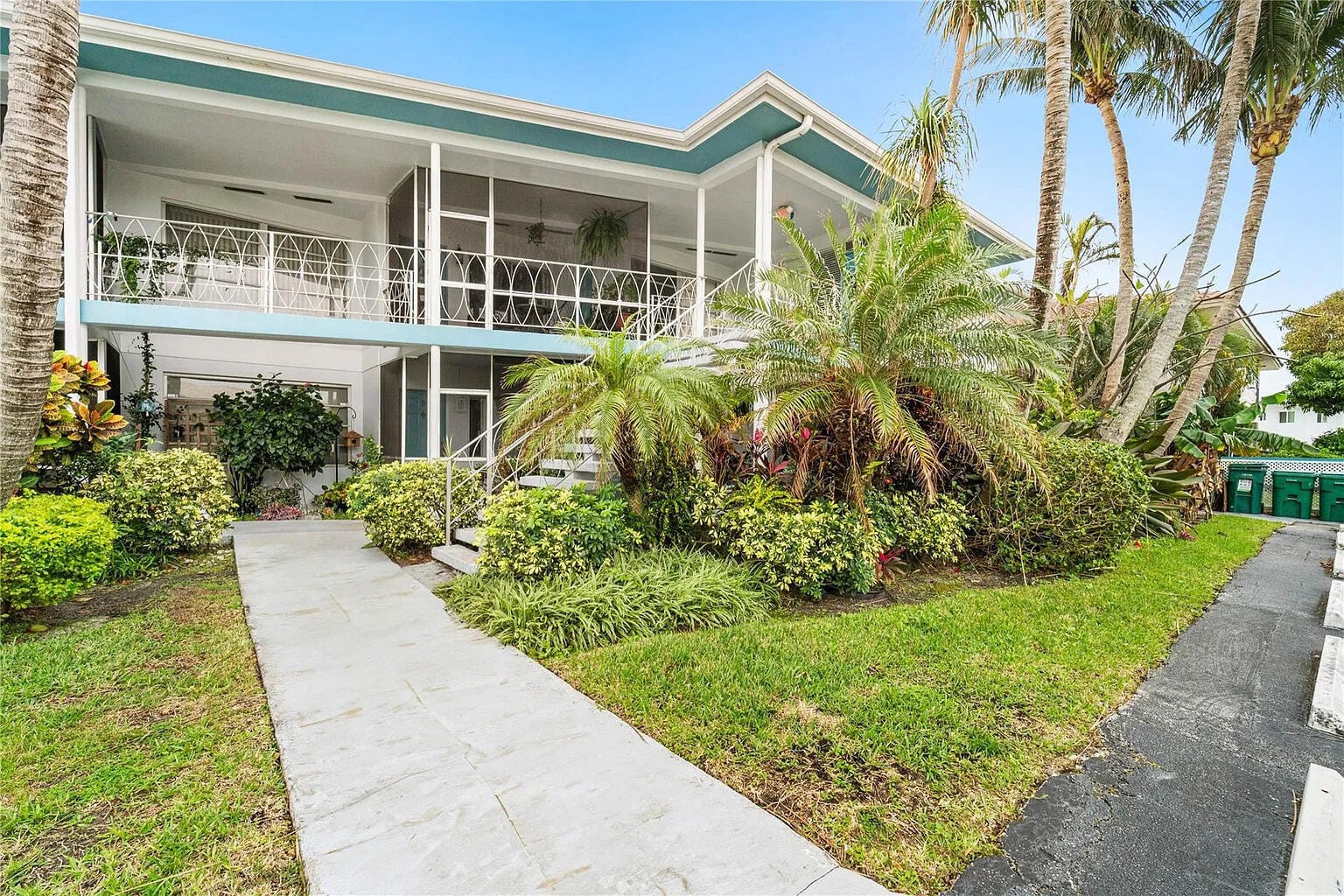 2748 NE 28TH 10, Lighthouse Point, FL 33064