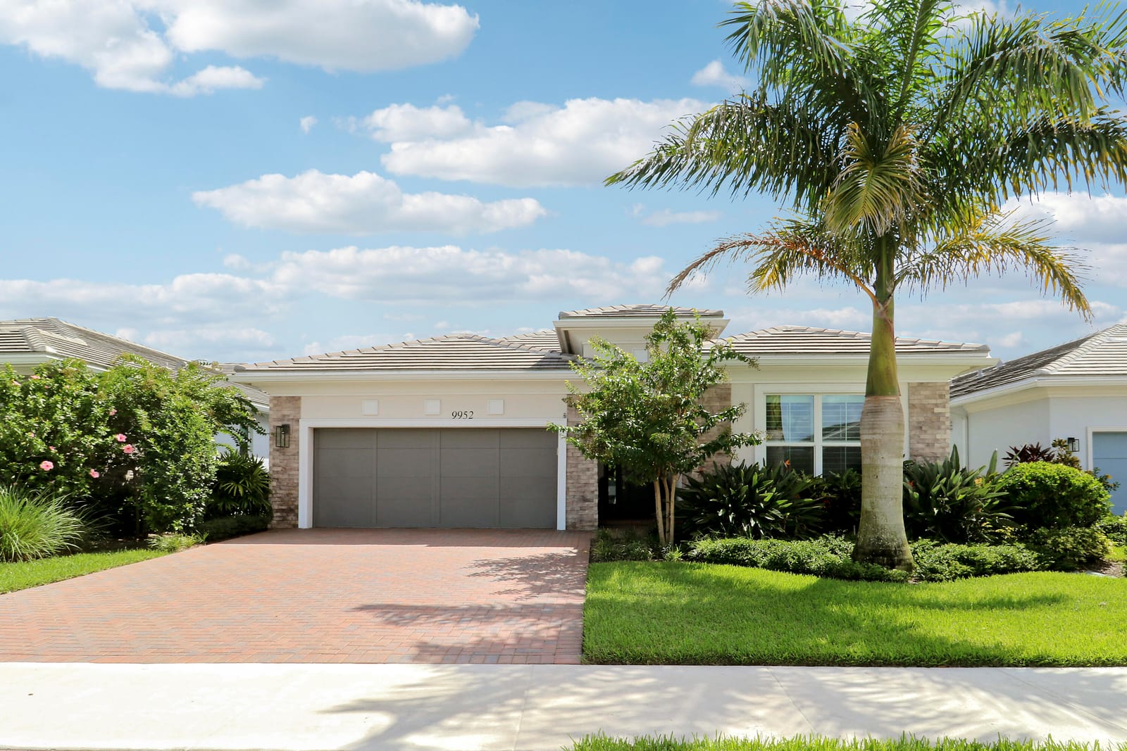 9952 REGENCY Way — photo 1