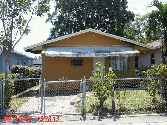 2236 Raleigh Street, sold in Liberia, Hollywood, FL