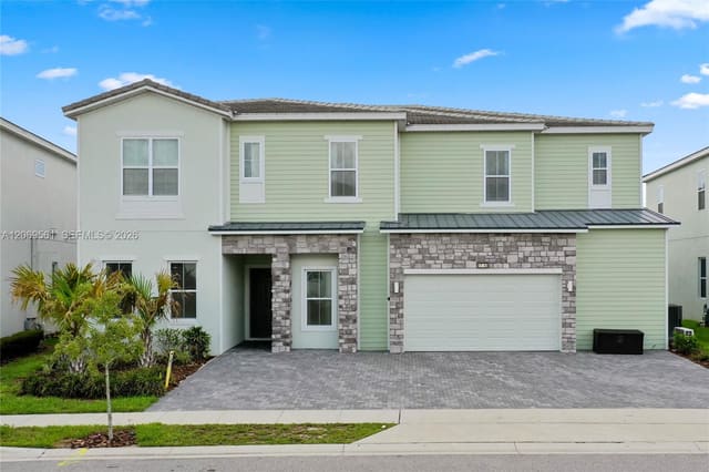 1743 Oak Blossom Drive, Davenport, FL 33837