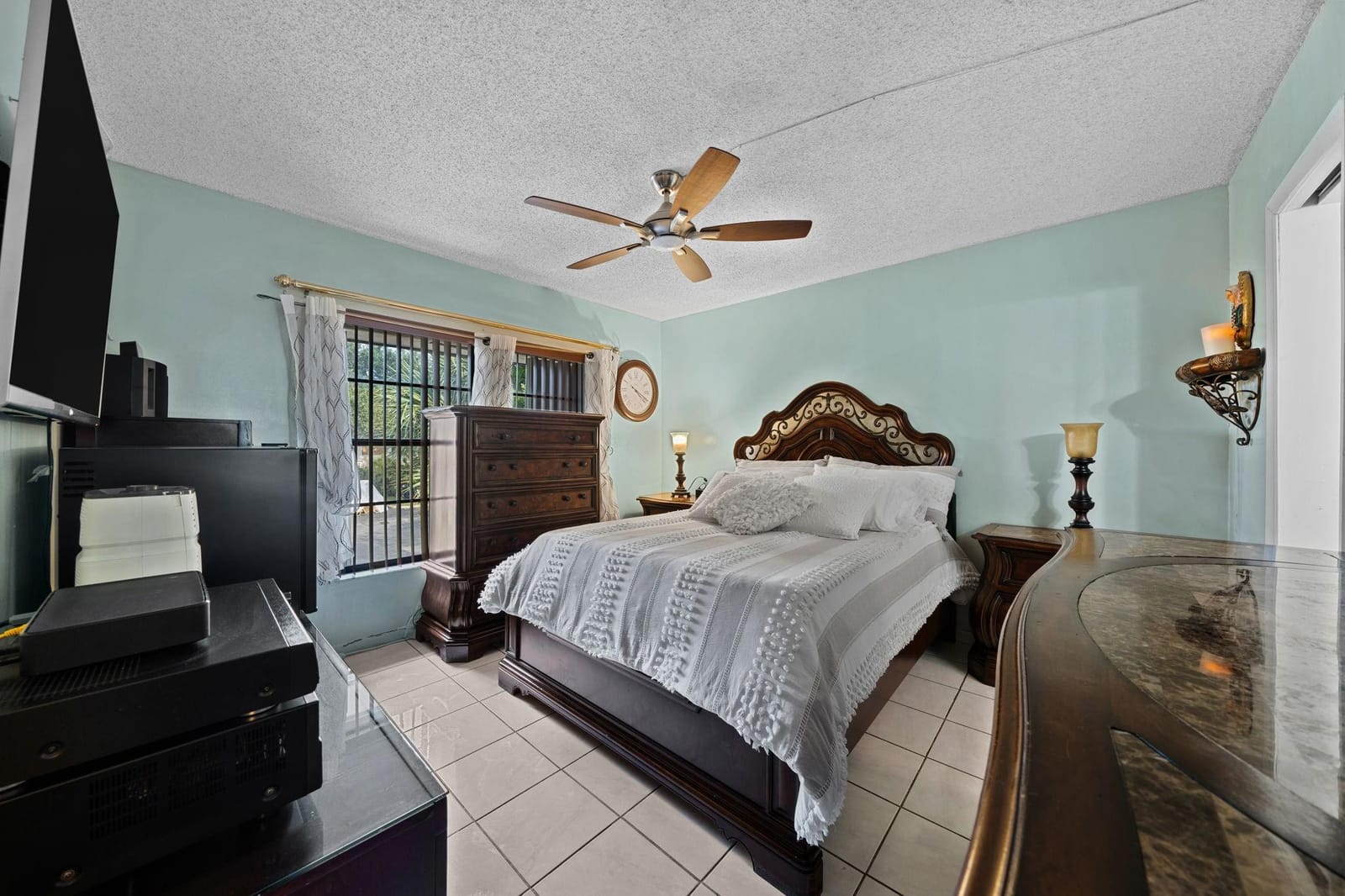 16470 NE 27TH Place 35, North Miami Beach, FL 33160 photo 20