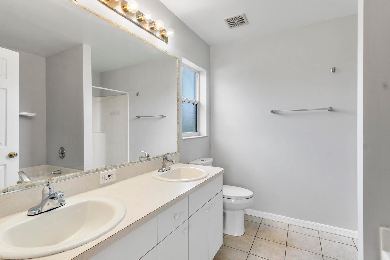 717 Tulip Drive — photo 12