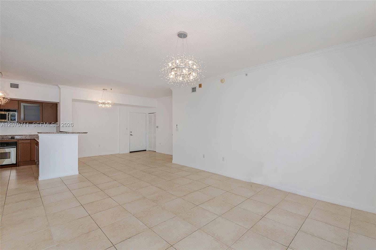2080 S Ocean Drive MPH09 — photo 11