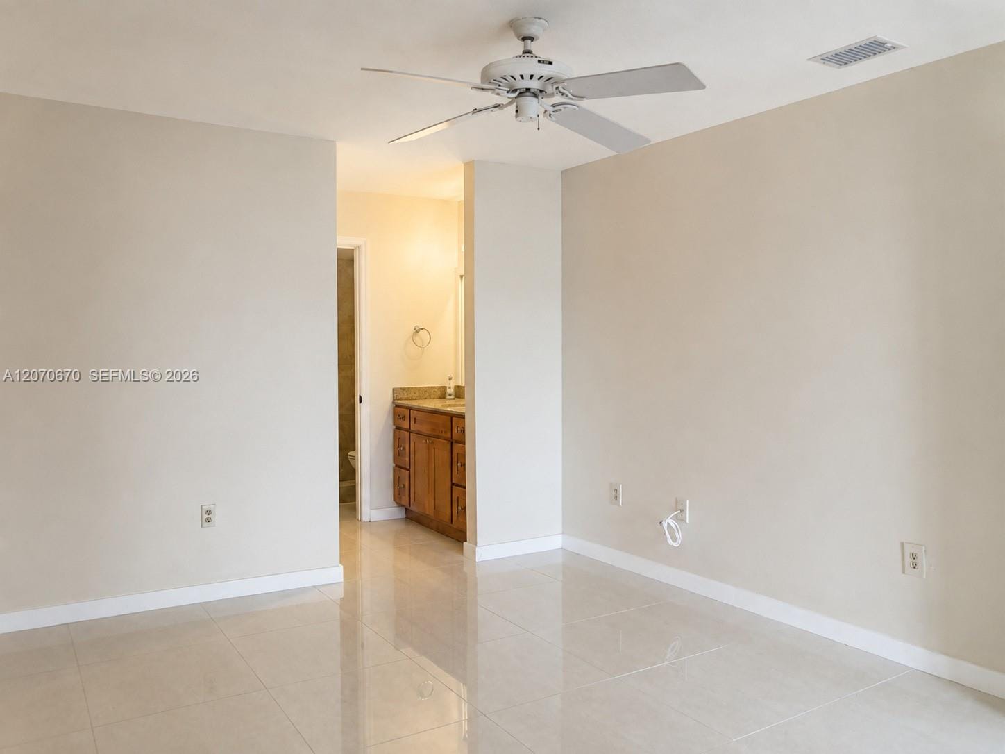 454 NE 210th Circle Terrace 202-7B, Miami, FL 33179 photo 13