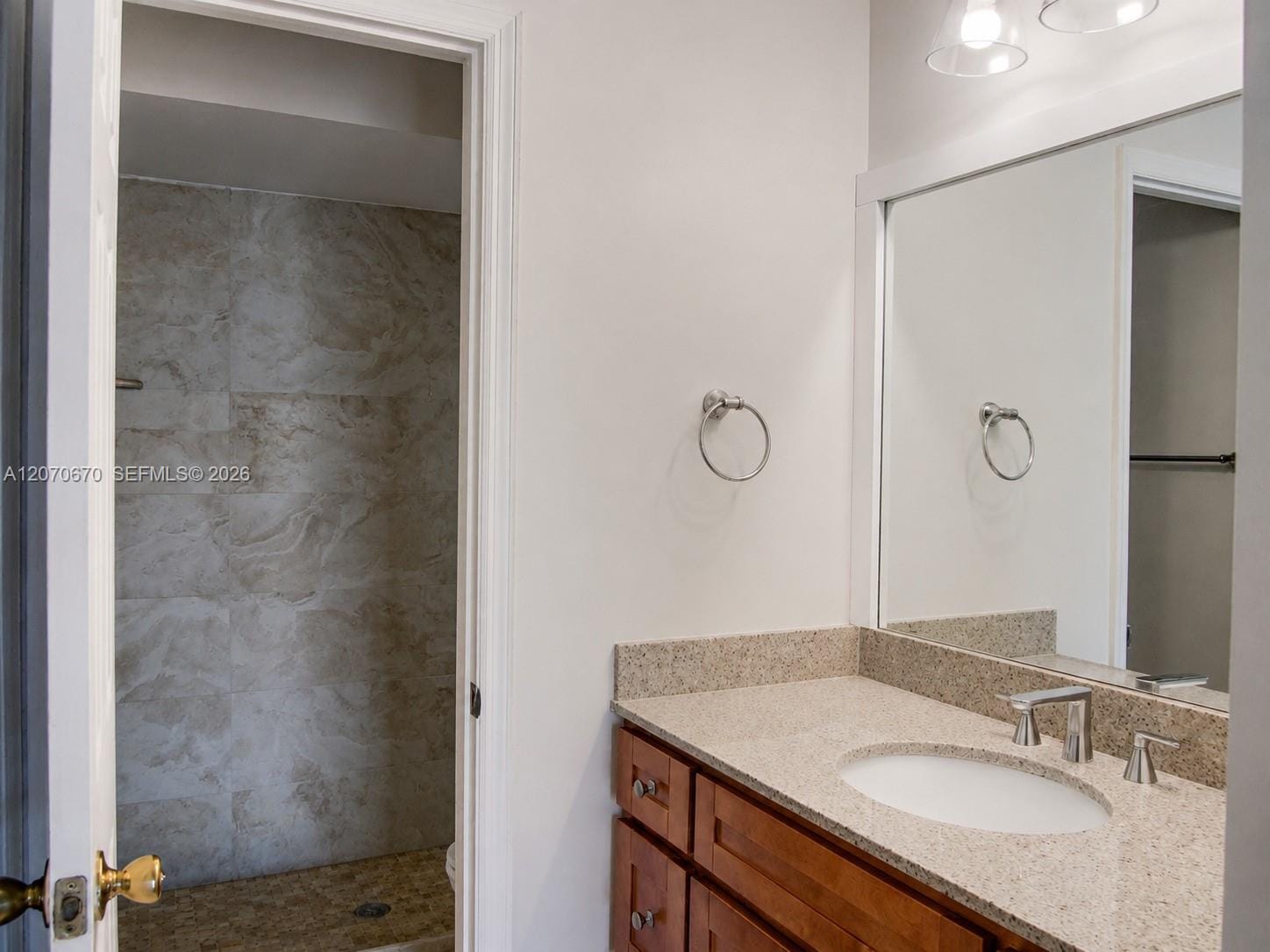 454 NE 210th Circle Terrace 202-7B, Miami, FL 33179 photo 14