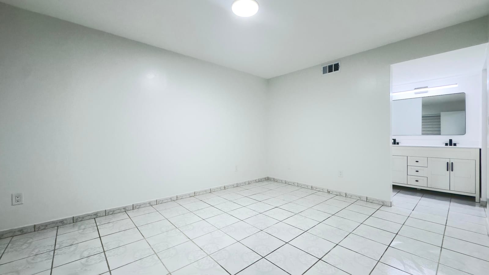 20015 NE 3RD Court 1 — photo 7