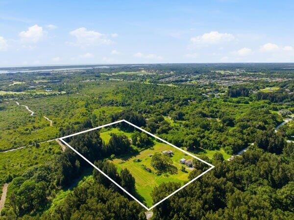 8698 63RD Avenue, Vero Beach, FL 32967 photo 5
