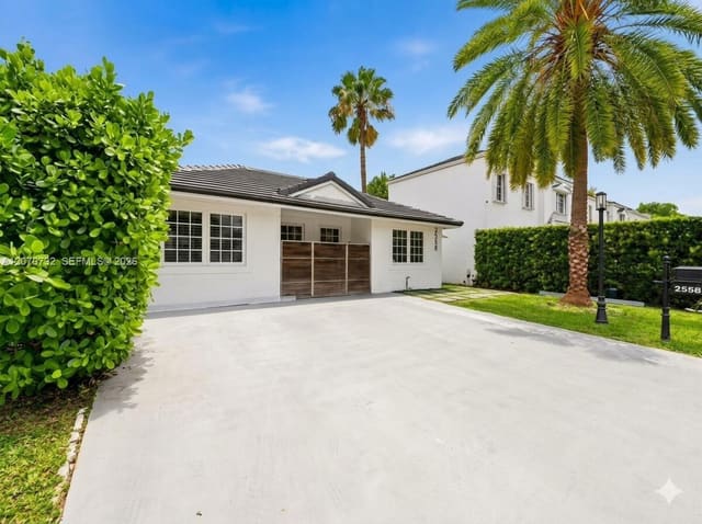 2558 NE 206th Terrace, River Parc Estates, Miami, FL
