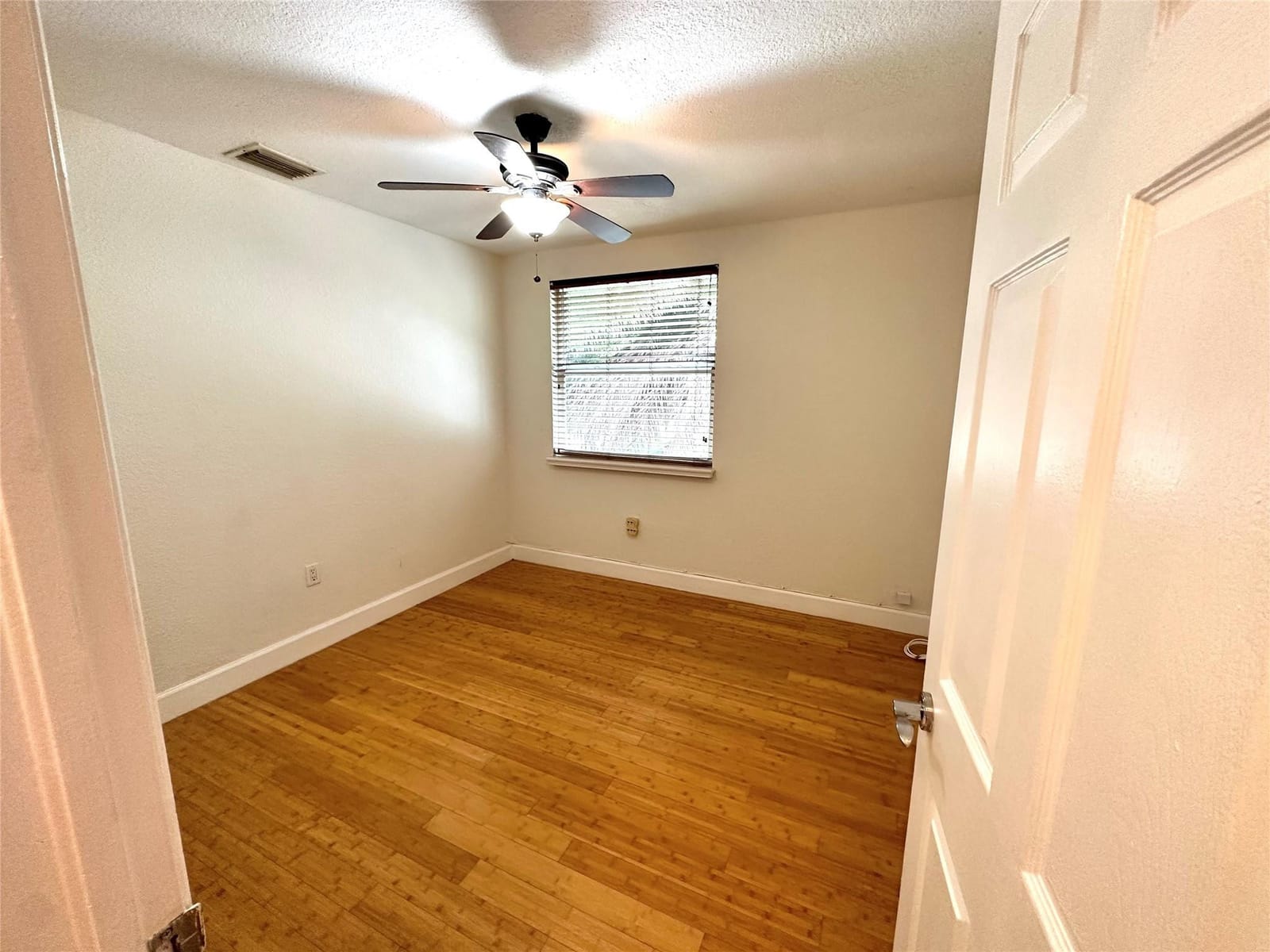 12624 NW 11TH Court, Sunrise, FL 33323 photo 15