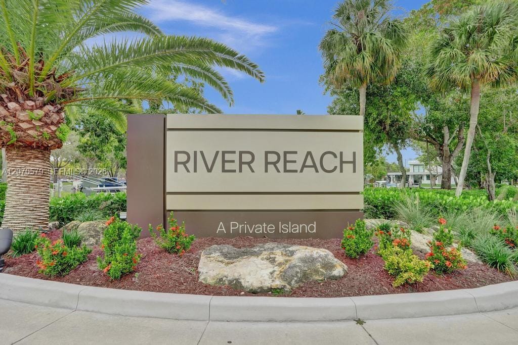 1101 River Reach Drive 511 — photo 1