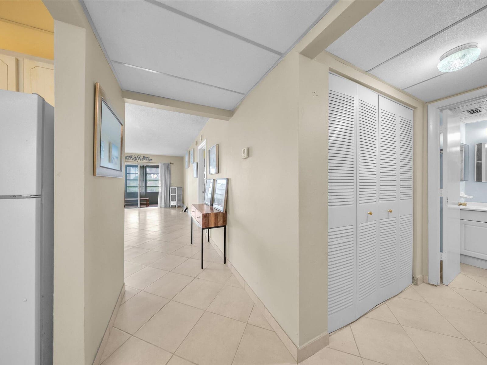 7807 GOLF CIR Drive 105, Margate, FL 33063 photo 6