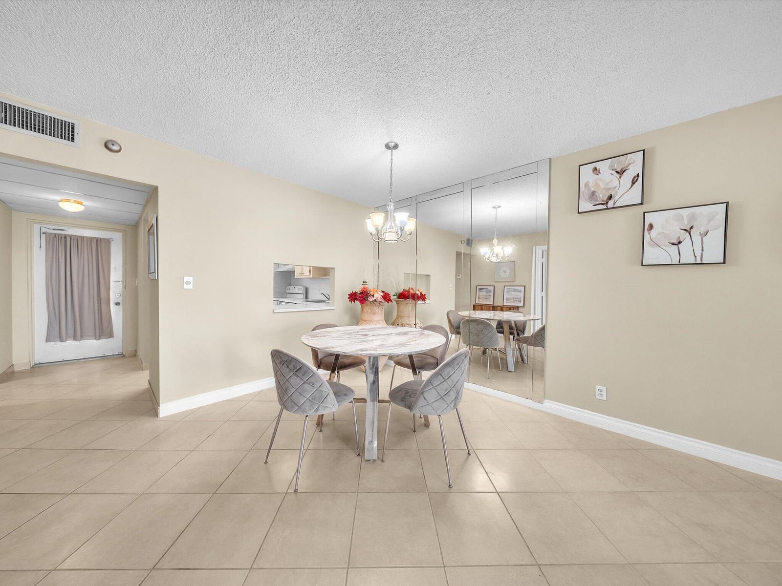 7807 GOLF CIR Drive 105, Margate, FL 33063 photo 8