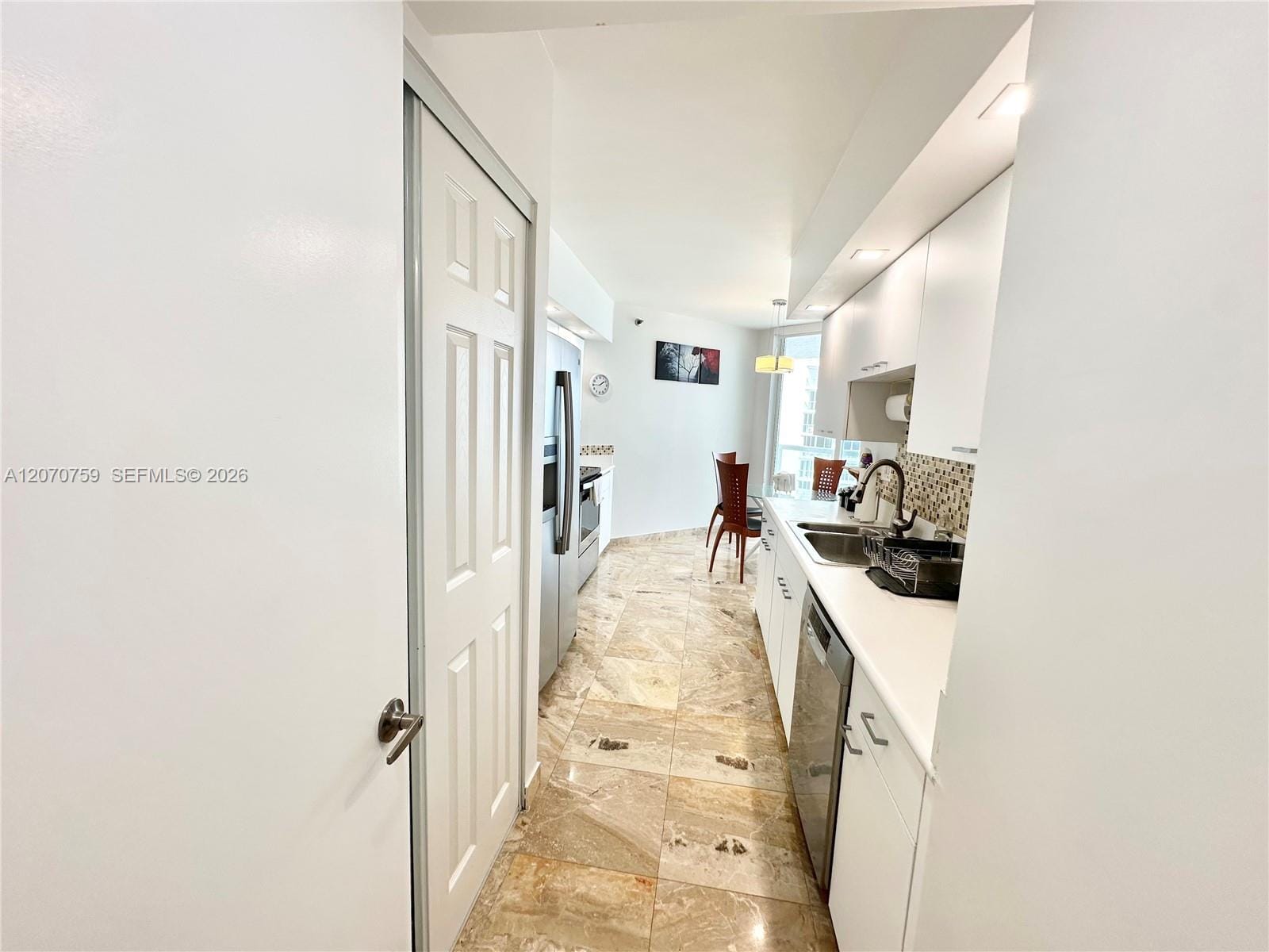 16425 E Collins Avenue 1215 — photo 8