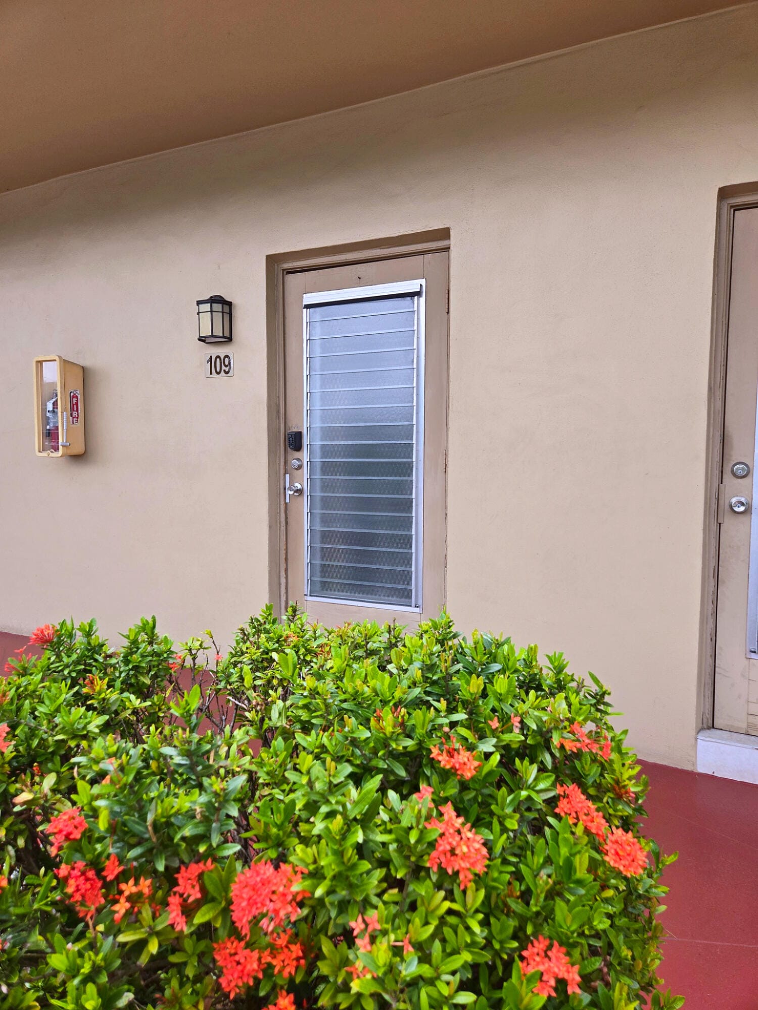 5071 W OAKLAND PARK Boulevard 109 — photo 1