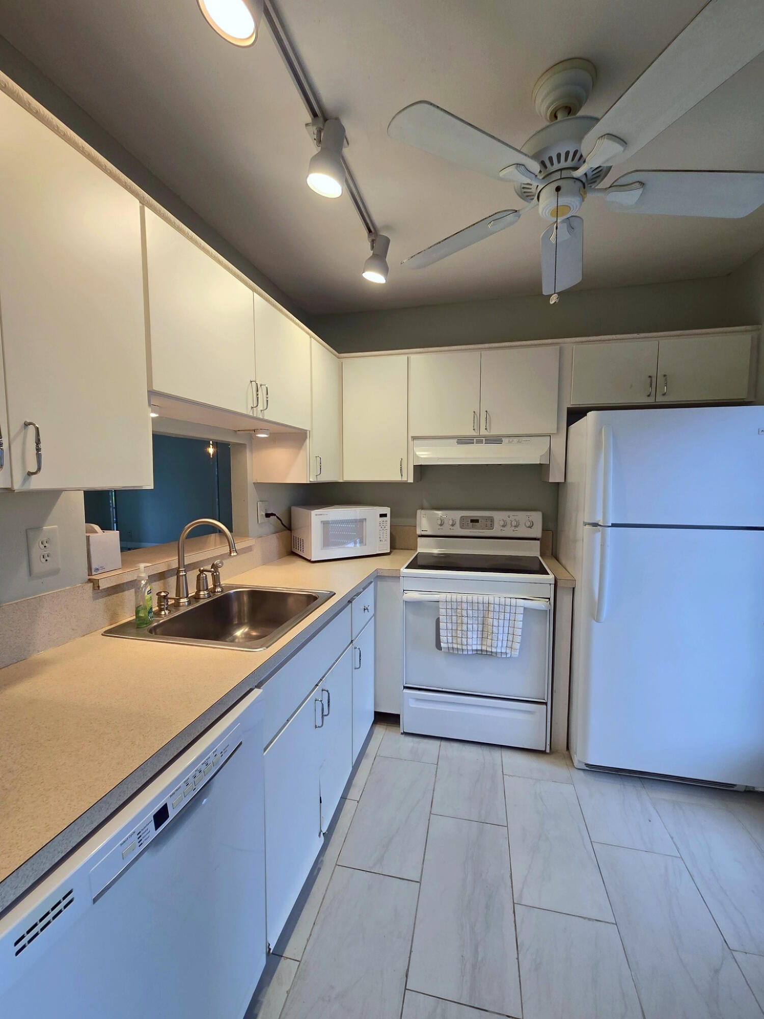5071 W OAKLAND PARK Boulevard 109 — photo 7