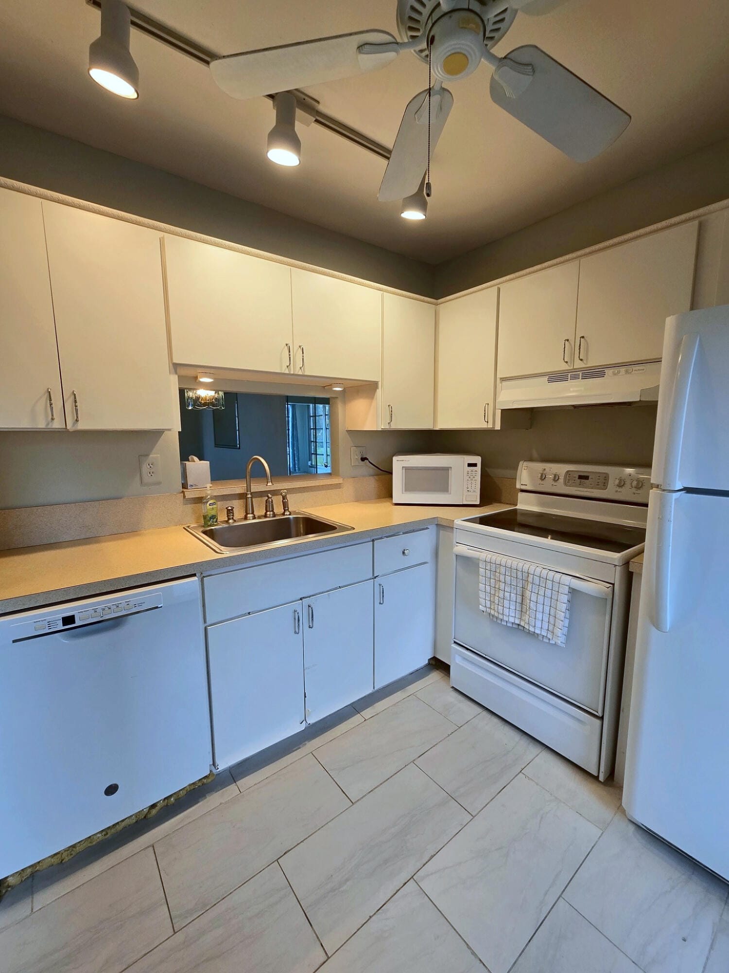 5071 W OAKLAND PARK Boulevard 109 — photo 8