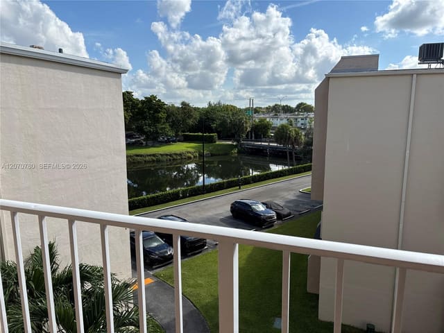 7725 SW 86th Street A1-419, Miami, FL 33143