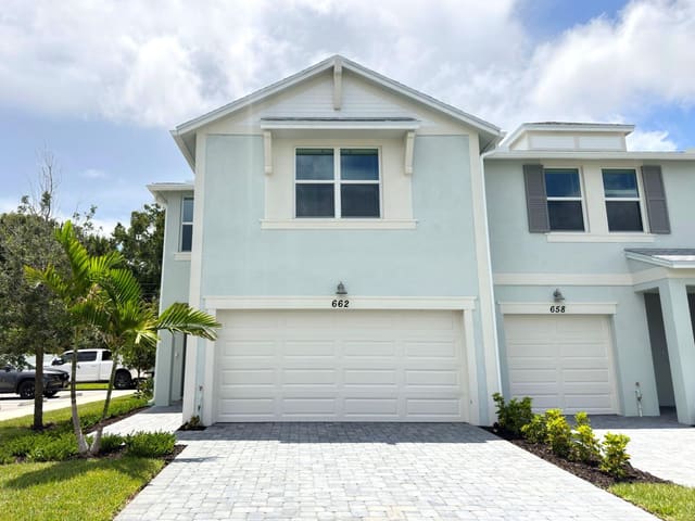 662 Salisbury Circle, sold in ZIP 34982, Fort Pierce, FL