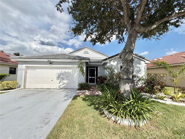 415 NW 165th Avenue, Pembroke Pines, FL 33028