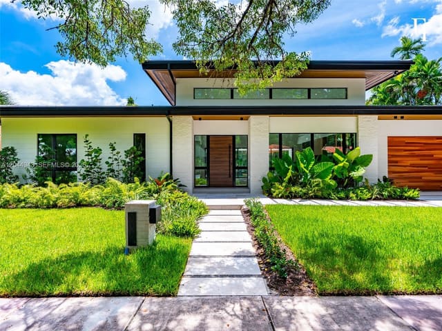 1111 Alberca Street, Granada Place Amd Pl, Coral Gables, FL