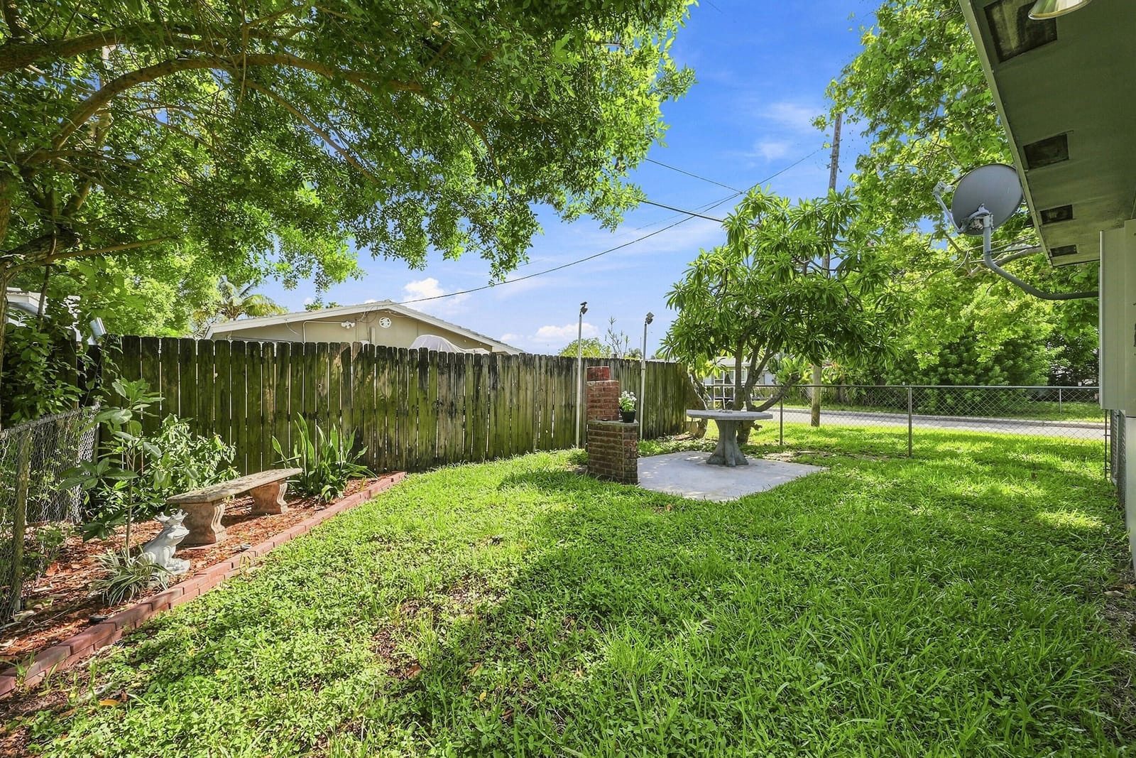 496 NW 47TH Court, Oakland Park, FL 33309 photo 18