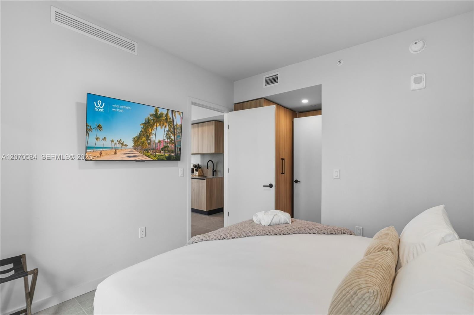 121 NE 5th Street 3312, Miami, FL 33132 photo 16