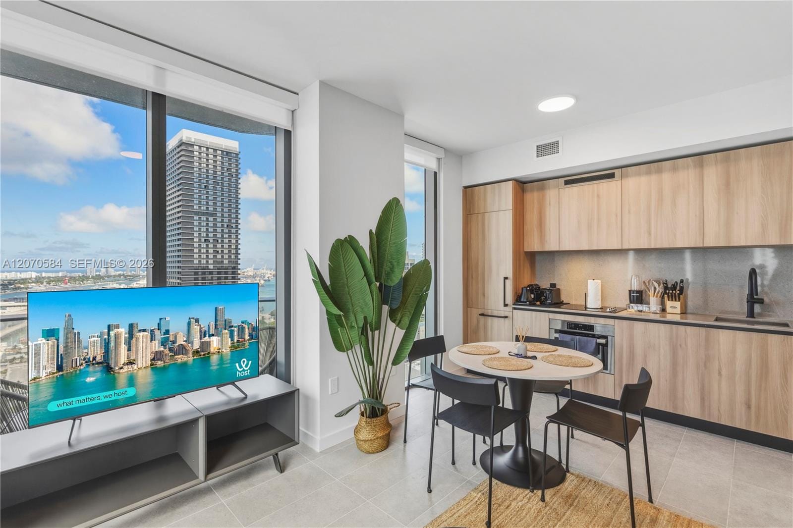 121 NE 5th Street 3312, Miami, FL 33132 photo 27