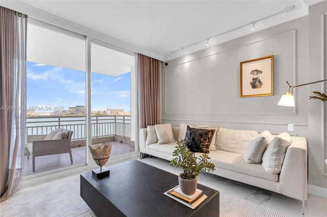 888 Brickell Key Drive 508, Miami, FL 33131