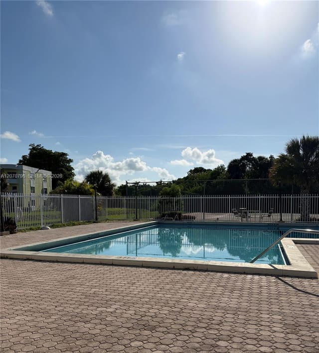 10865 SW 112th Avenue 313, Miami, FL 33176