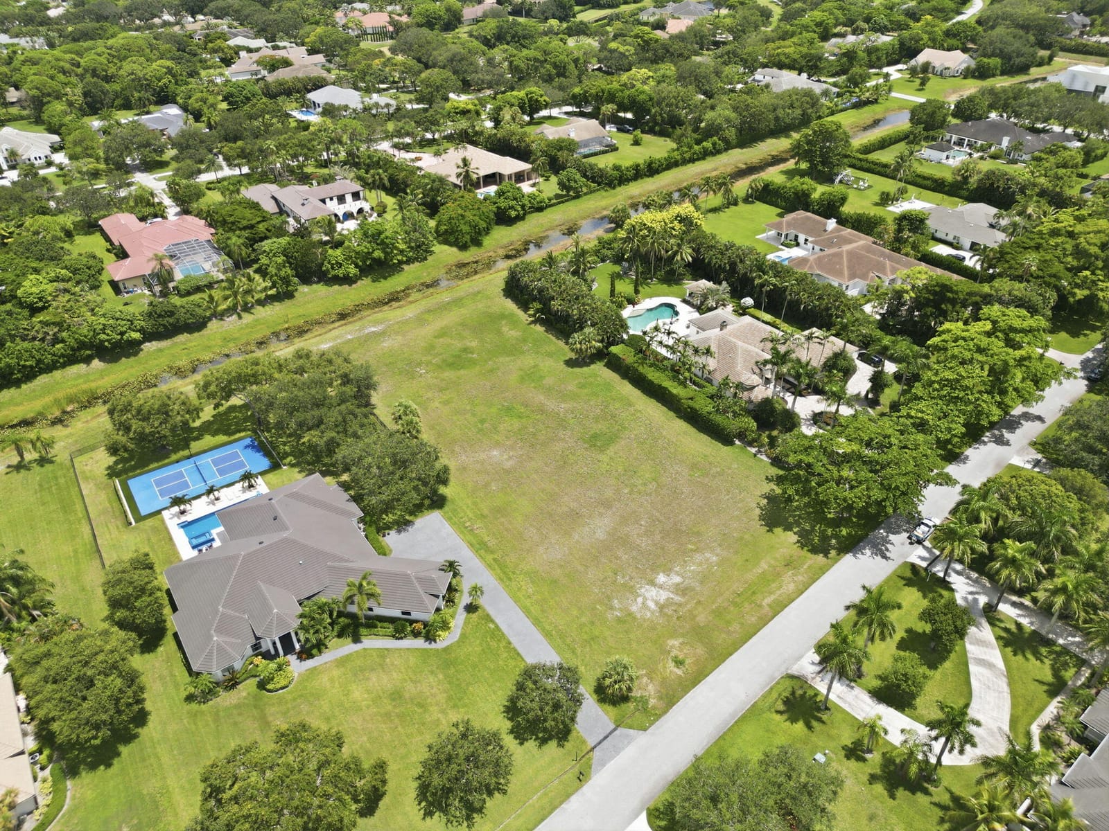 8288 MAN O WAR Road — photo 5