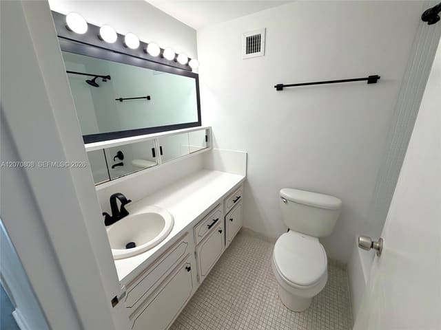 1200 West Avenue 1002, Mirador, Miami Beach, FL
